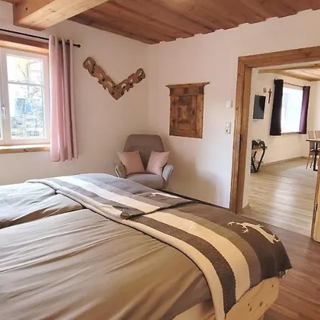 Klampfner Guetl Apartment *